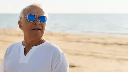 Lidando com o Clima e Mudanças de Temperatura em Viagens com Idosos: Estratégias Essenciais
